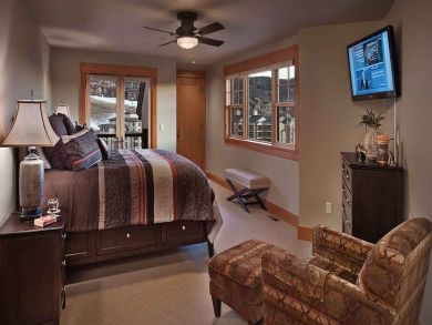 Eight Bedrooms Luxury Rental Home in Steamboat Springs